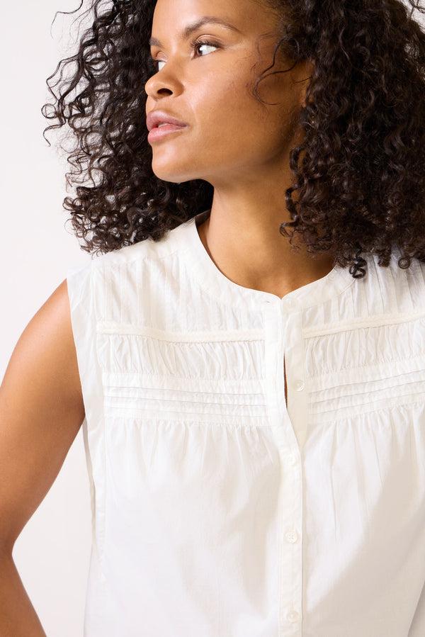 Everve Alyssa Sleeveless Shirt White