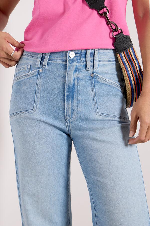 Everve Anessa 31` W Inset Pkts Luminaries