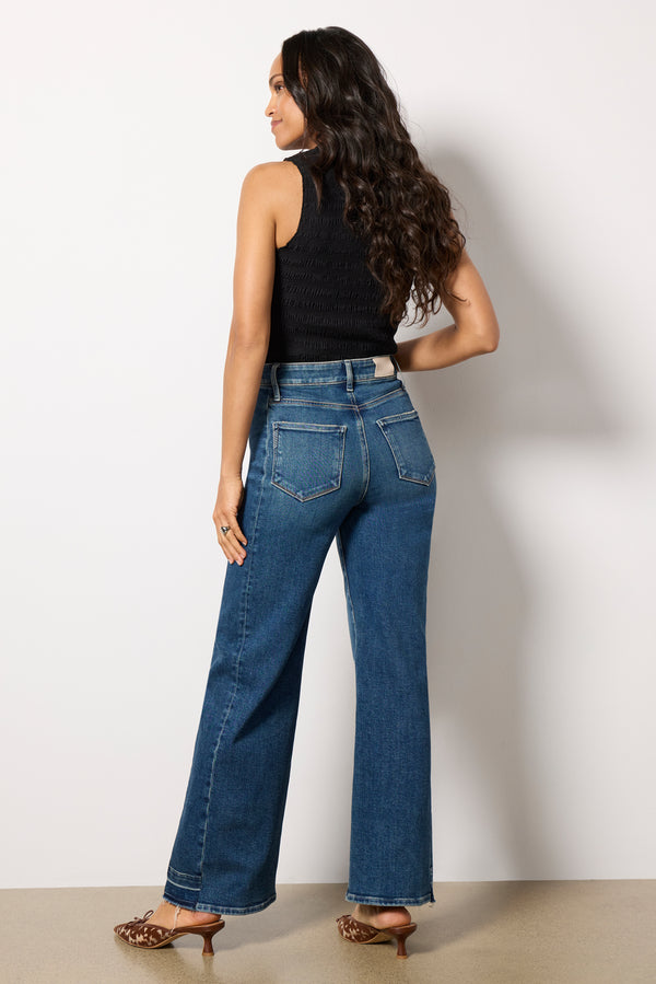 Everve Anessa 31` W/ Side Seam Inset Lightwater