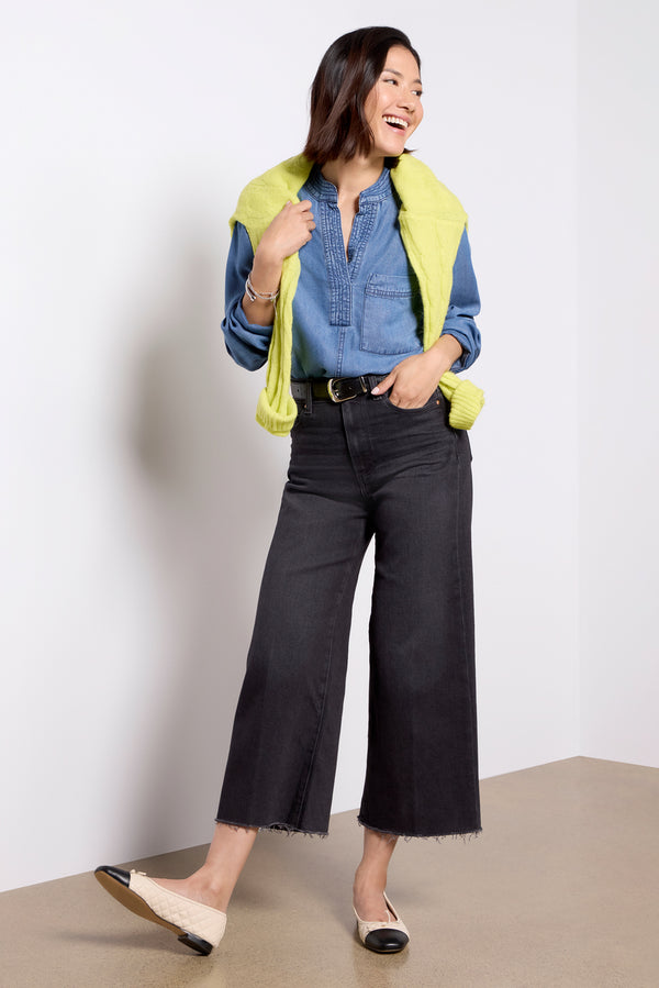 everve Anessa Petite Blacklotus