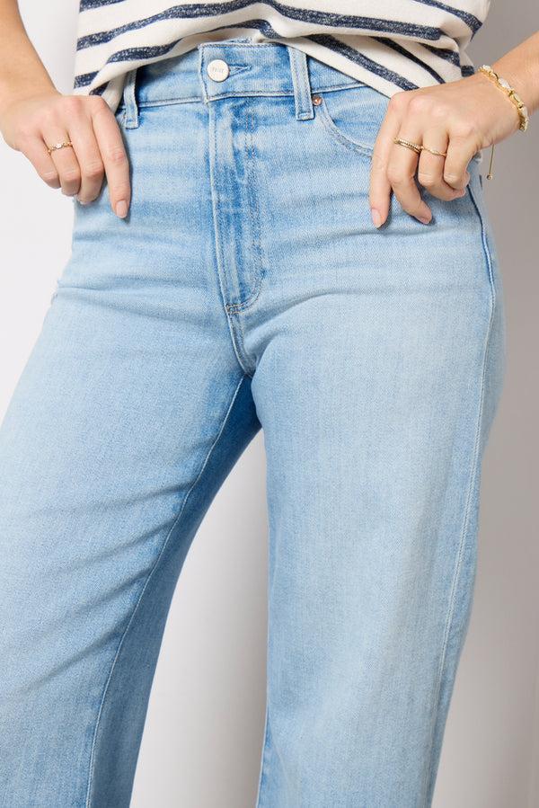 Everve Anessa W/ Raw Hem Intunedistressed