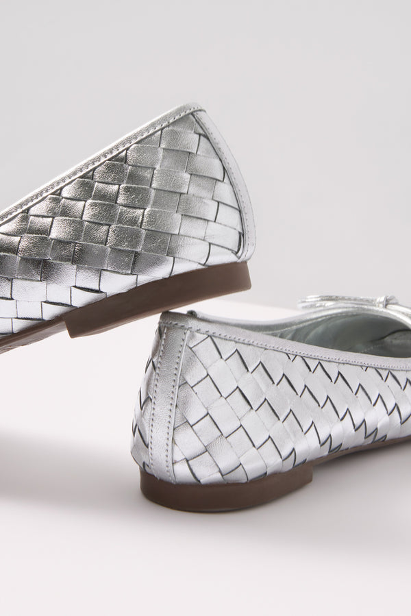 Everve Arissa Woven Silver