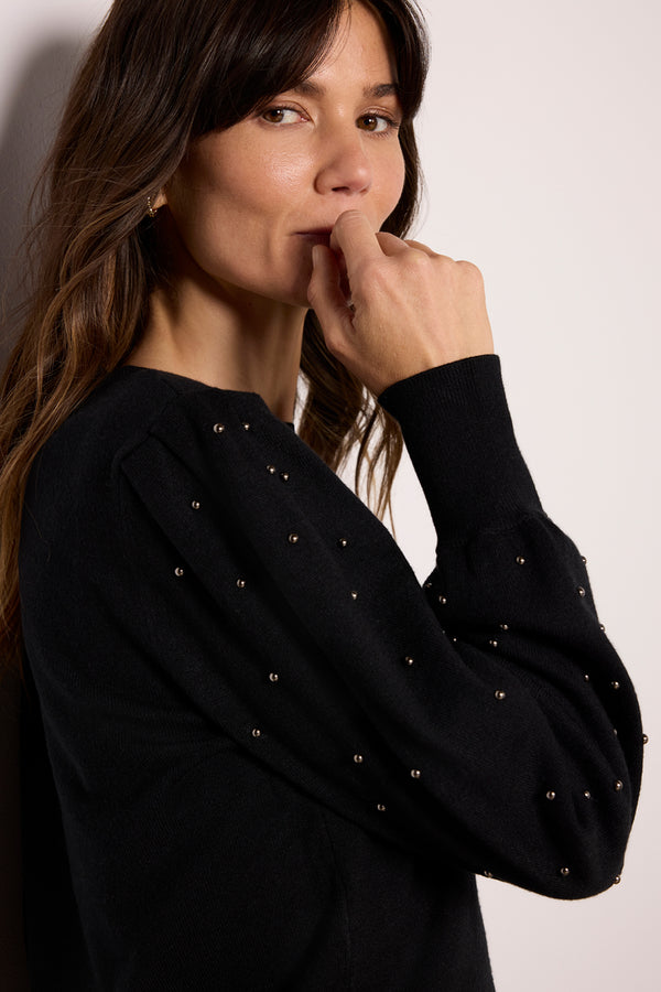 Everve Arya Studded Pullover Black