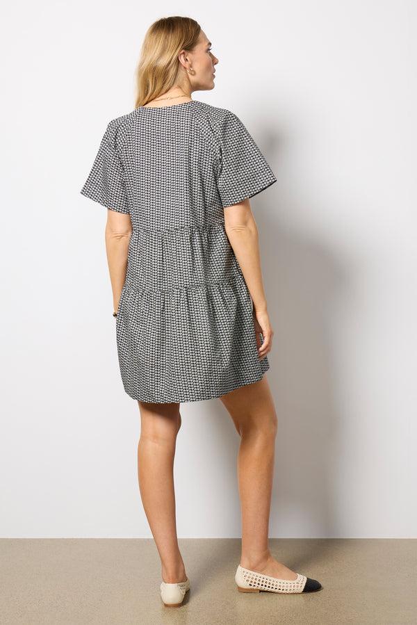 Everve Ashlyn Shift Dress Geoprint