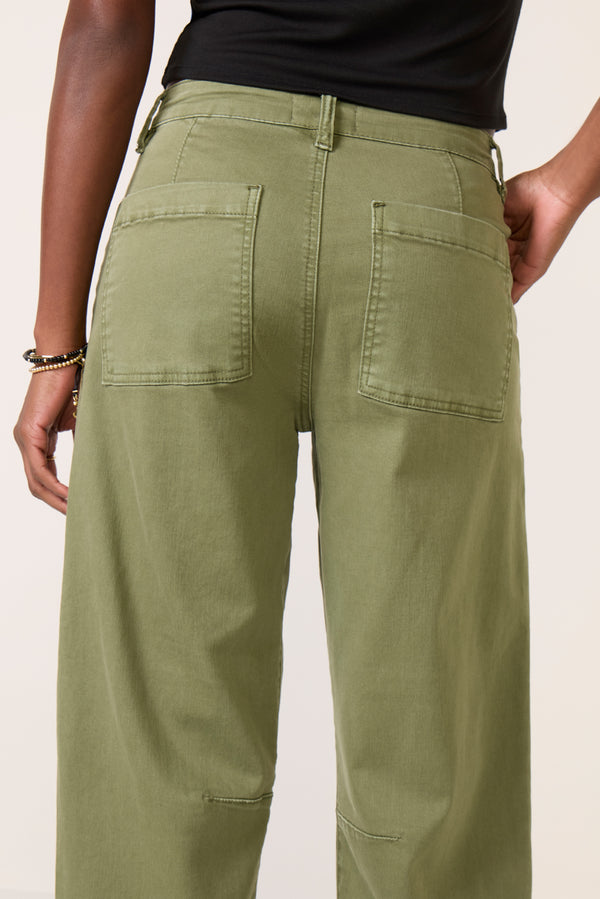 Everve Ashton Utility Barrel Pant Olive