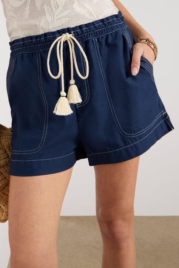 Everve Astra Short Navy