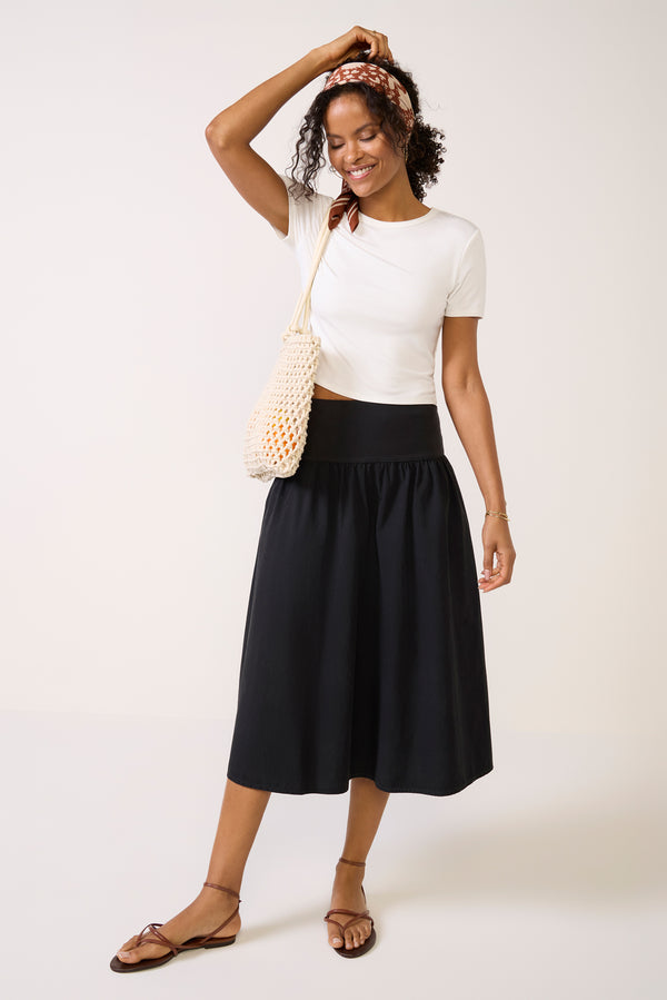everve Ava Midi Skirt Jetblack