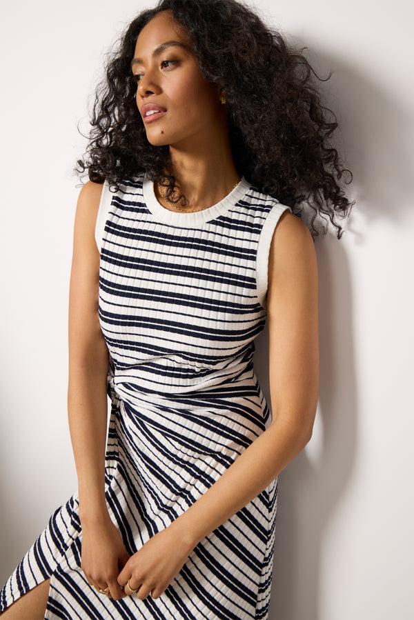 Everve Avery Dress Ivory/Navystripe
