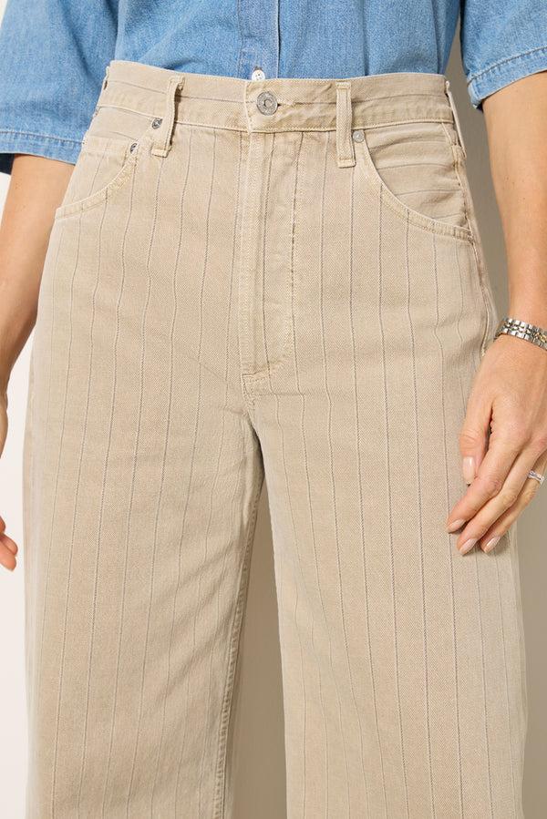 Everve Ayla Raw Hem Crop Neutralstripe