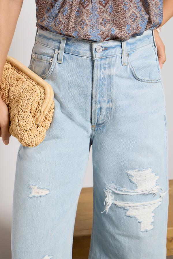 Everve Ayla Raw Hem Crop Vaquero