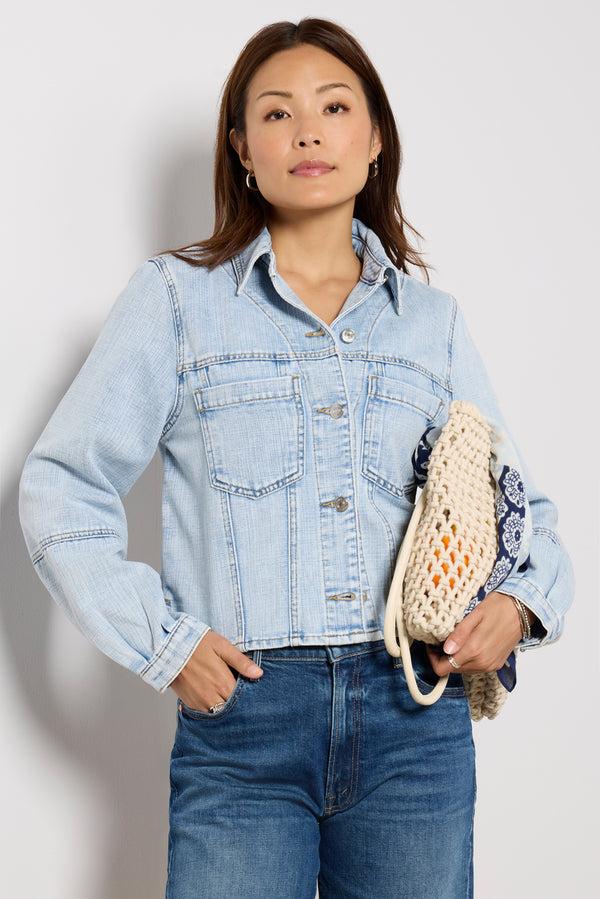 Everve Bailey Button Front Jacket Lightwash