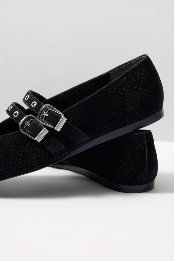 Everve Baylee Grommet Flat Black