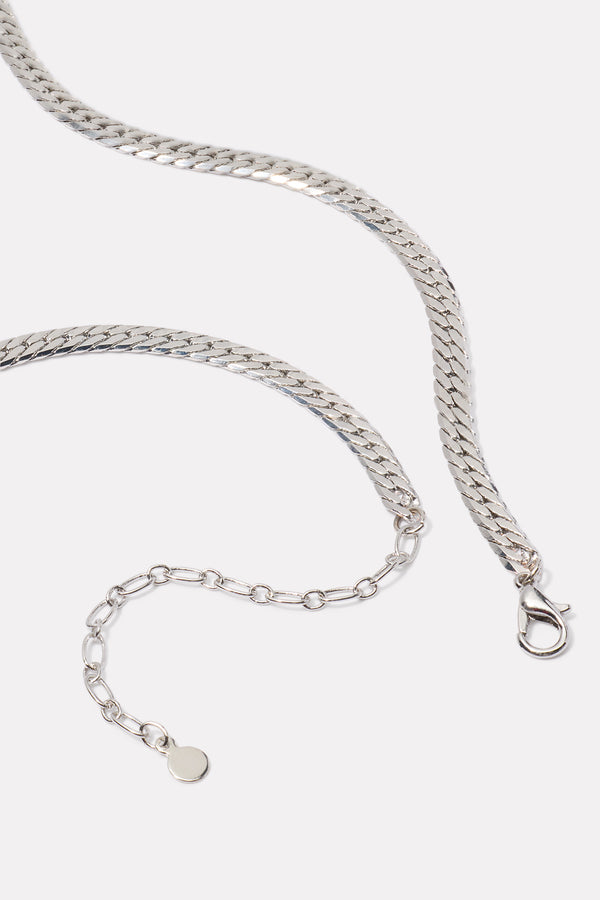 Everve Bina Curb Chain Necklace Silver