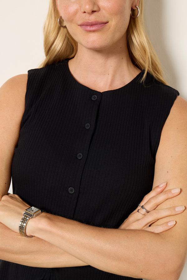Everve Bobbie Button Front Ribbed Vest Black