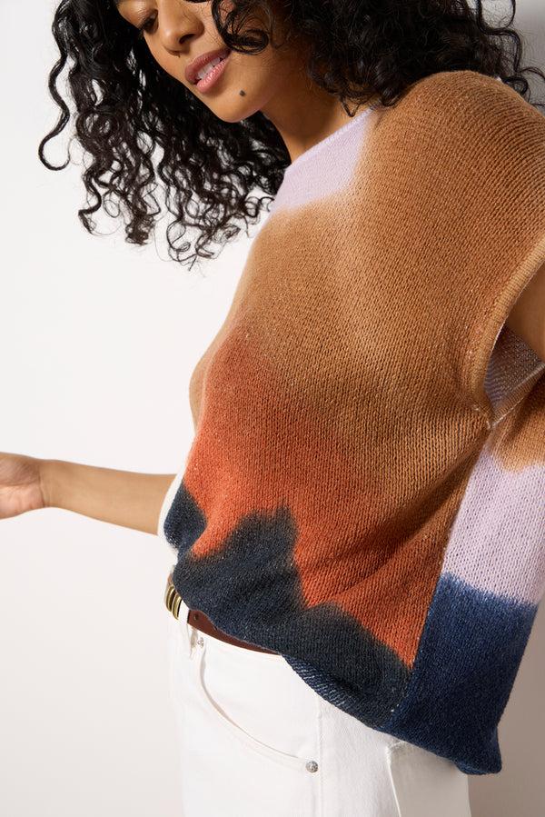 Everve Bowie Sleeveless Sweater Horseshoebend