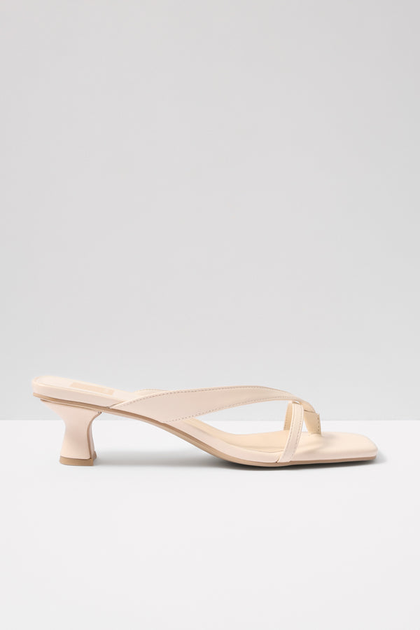 Everve Brevel Dress Heel Bone