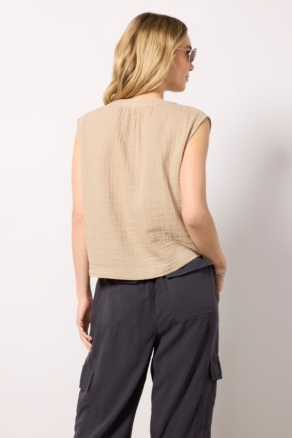 Everve Callie V Neck Airy Top Icedcoffee