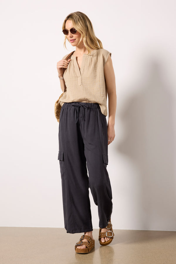 everve Callie V Neck Airy Top Icedcoffee