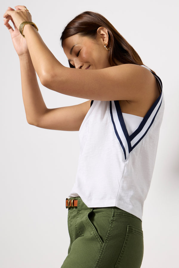 Everve Callie Varsity V Neck Tank White/Navy