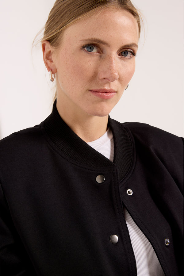 Everve Camilla Bomber Black