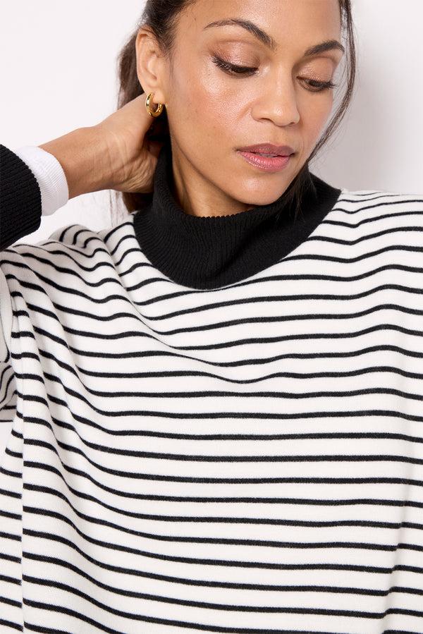 Everve Camryn Stripe Top White/Black