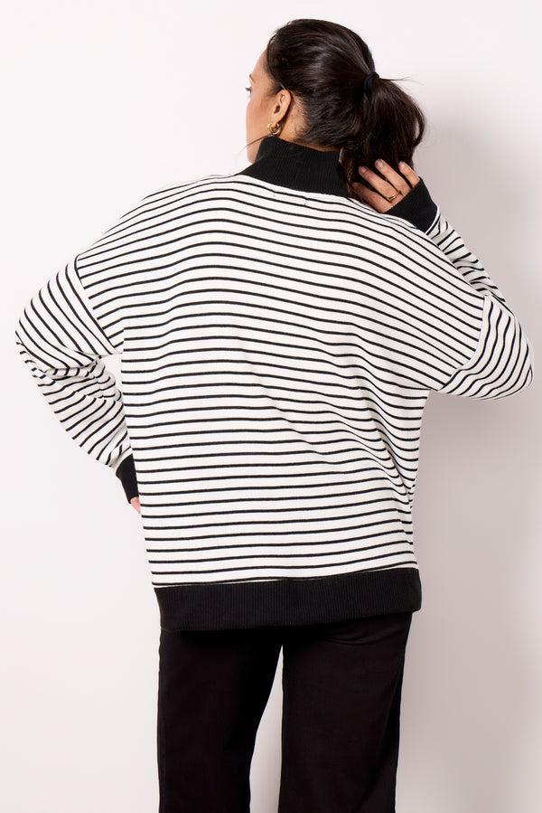Everve Camryn Stripe Top White/Black