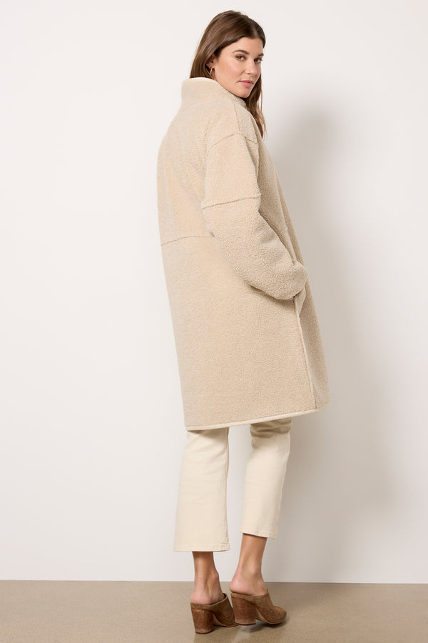 Everve Cara Sherpa Coat Ecru