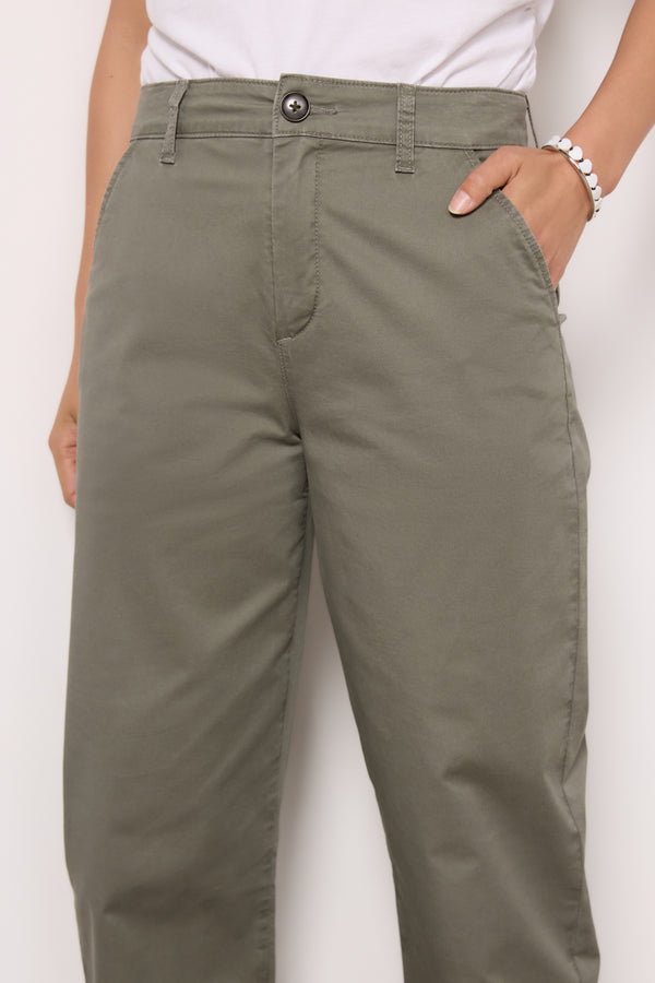 Everve Cassie Chino Pant Army