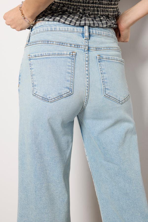 Everve Charlotte Block