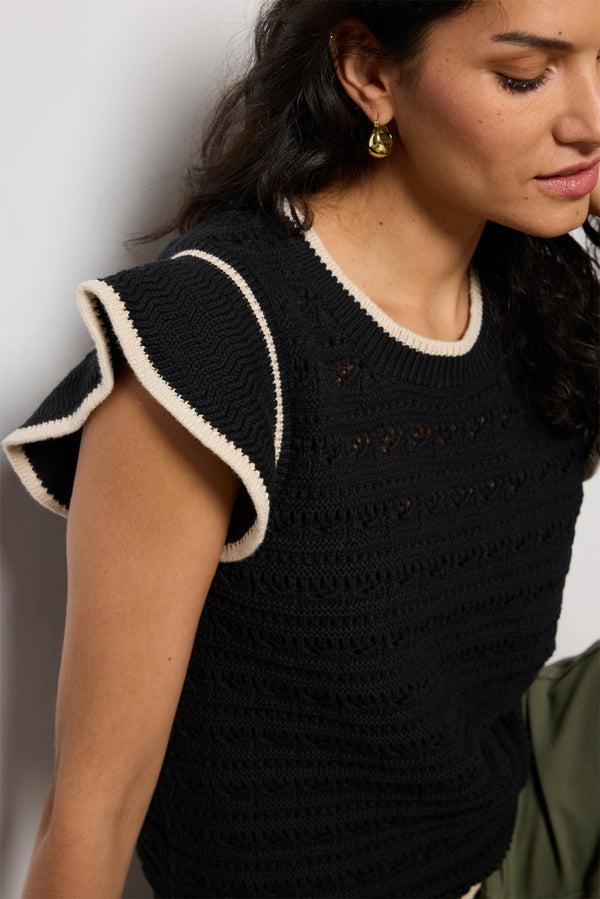 Everve Claire Pullover Black