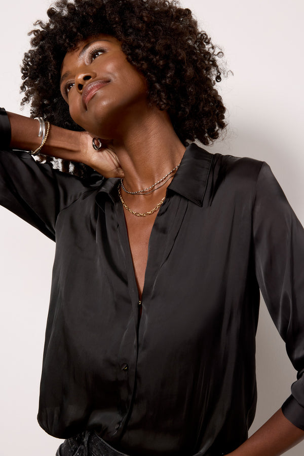 Everve Clara Silky Top Black