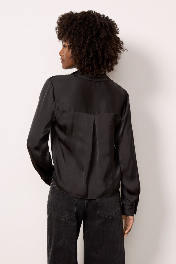 Everve Clara Silky Top Black