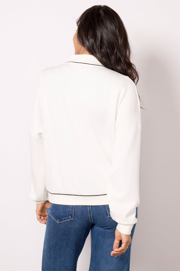 Everve Corinne Sleek Sweatshirt Offwhite