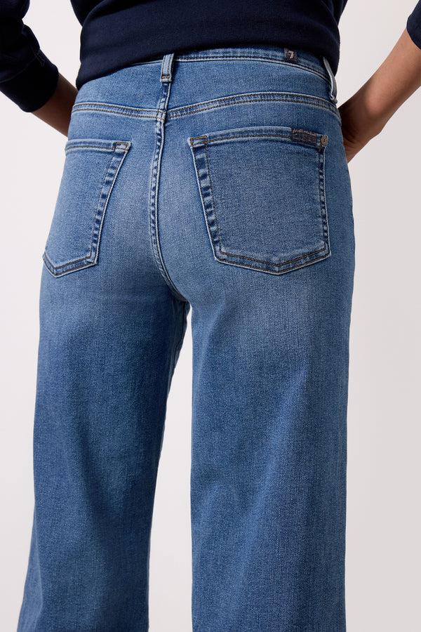 Everve Cropped Alexa W Cut Hem Clara