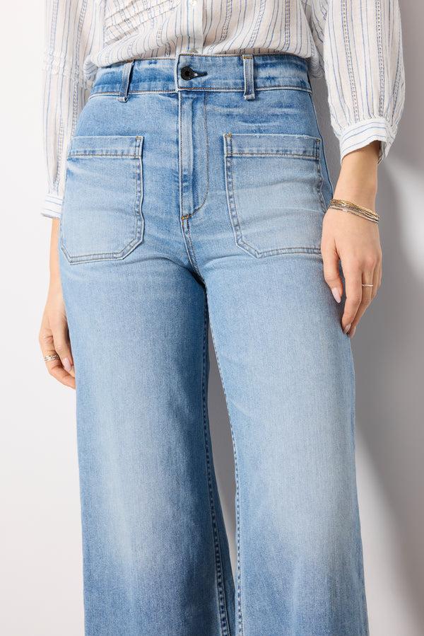 Everve Cropped Sailor Blondie