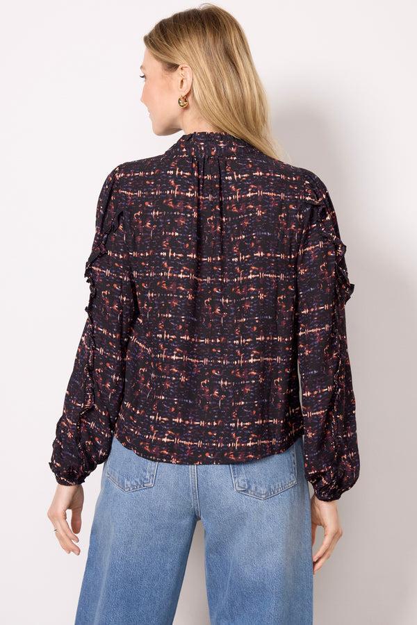 Everve Dana Ruffle Blouse Black/Multi