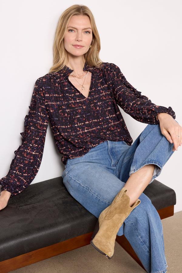 everve Dana Ruffle Blouse Black/Multi