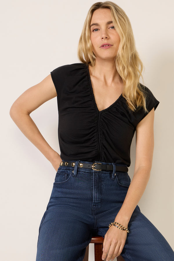 Everve Dona V Neck Top Black