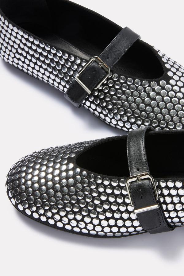 Everve Eliza Stud Flat Black
