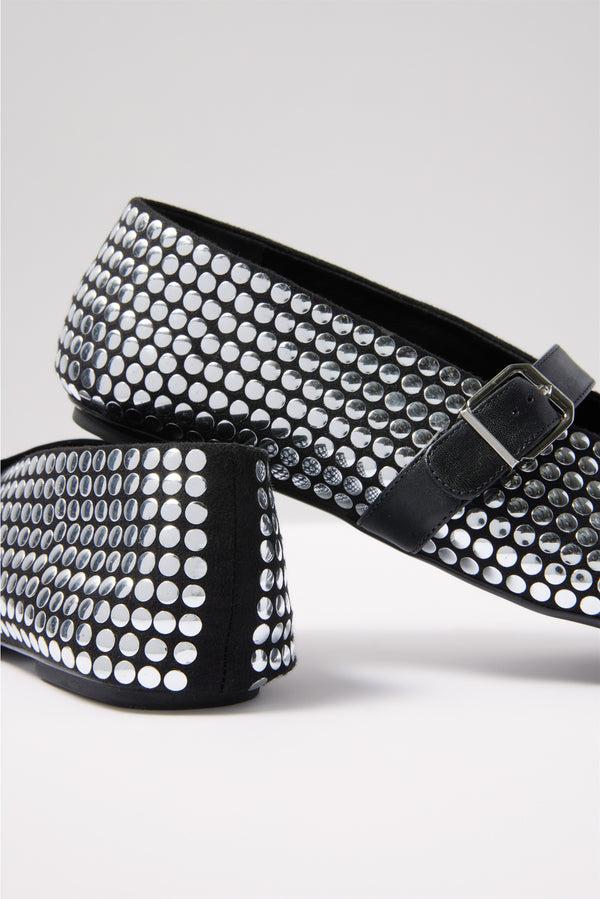 Everve Eliza Stud Flat Black