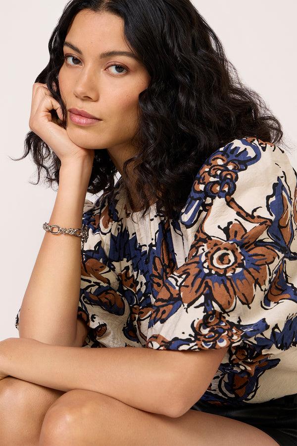 Everve Elowyn Short Sleeve Blouse Ecru