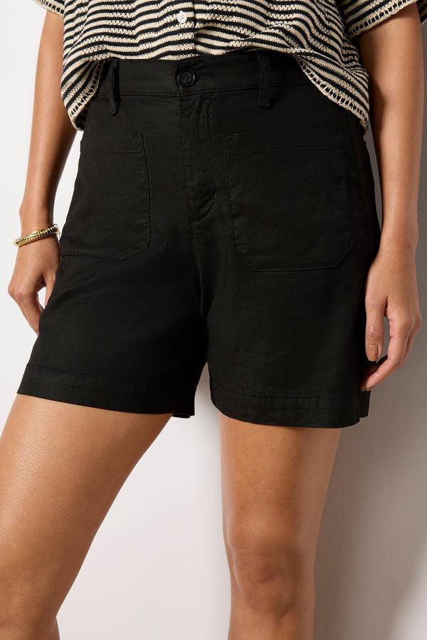 Everve Emily Stretch Linen Walking Short Black