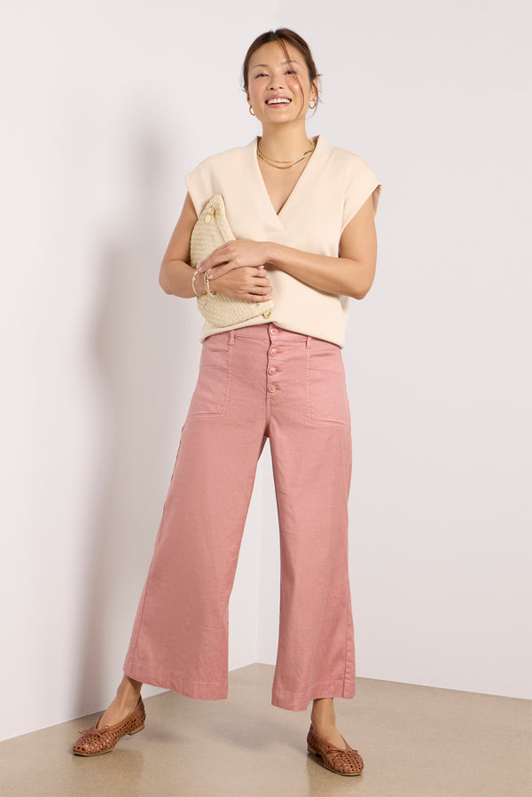 Everve Eva Sleek V Neck Top Bone