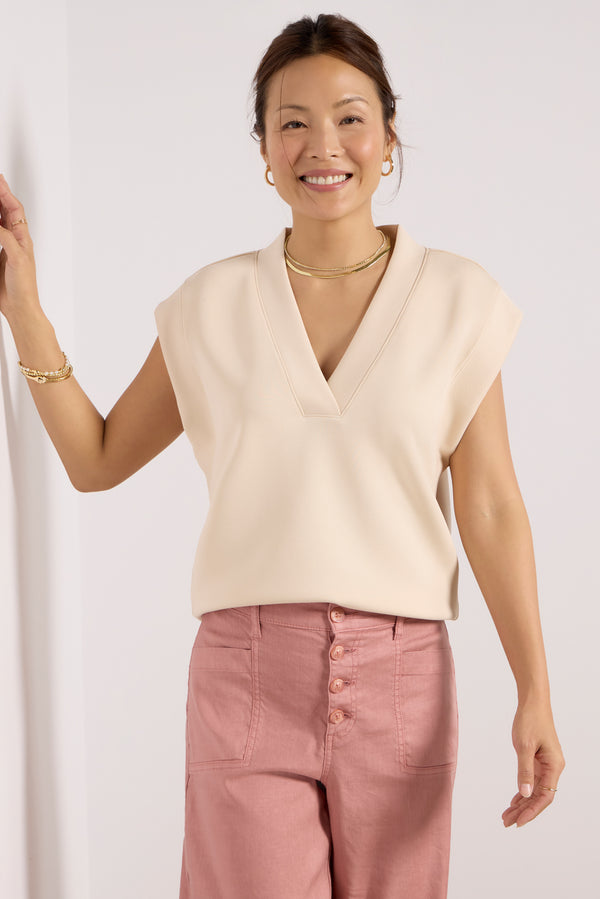 everve Eva Sleek V Neck Top Bone