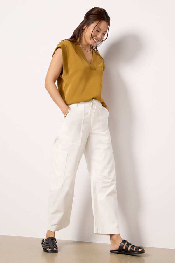 Everve Eva Sleek V Neck Top Tapenade