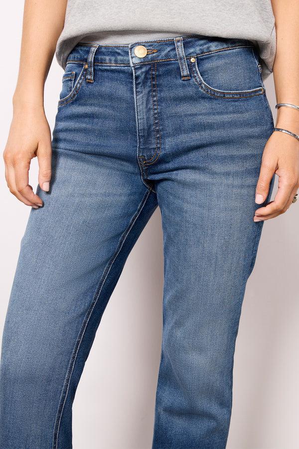 Everve Faye W Cuff Attentive