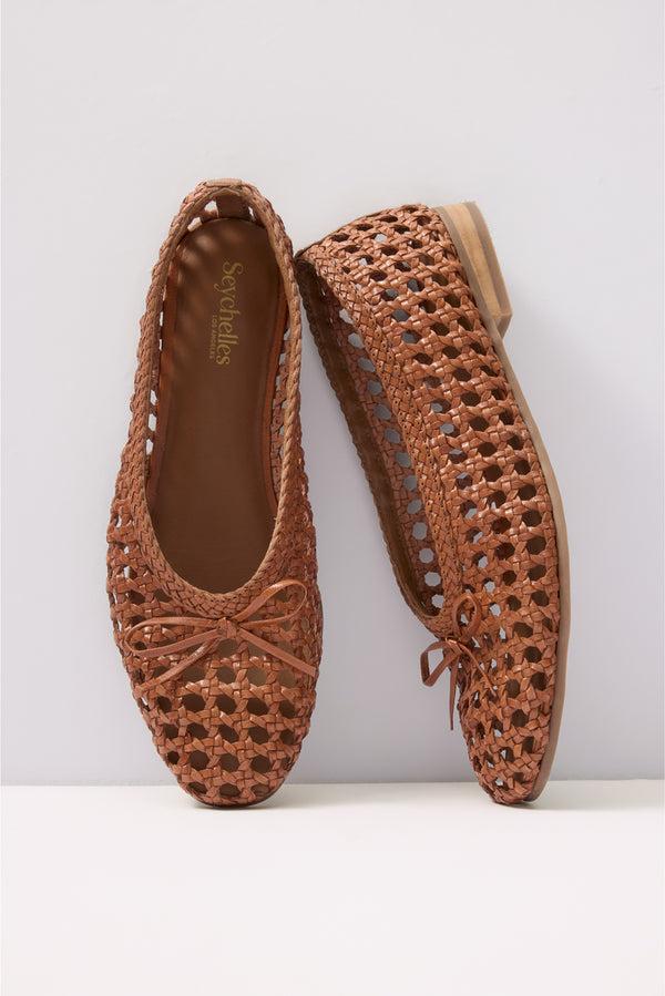 Everve Flagstaff Woven Flat Tan