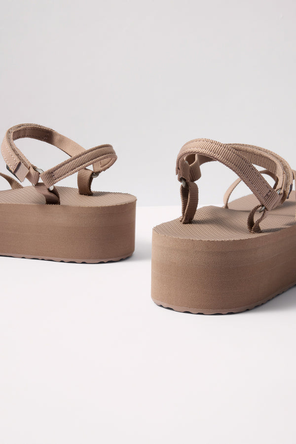 Everve FLATFORM SANDAL SLIM Caribou