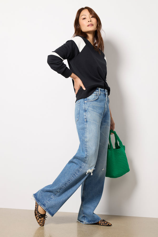 Everve Gabby Colorblock Pullover Black/White