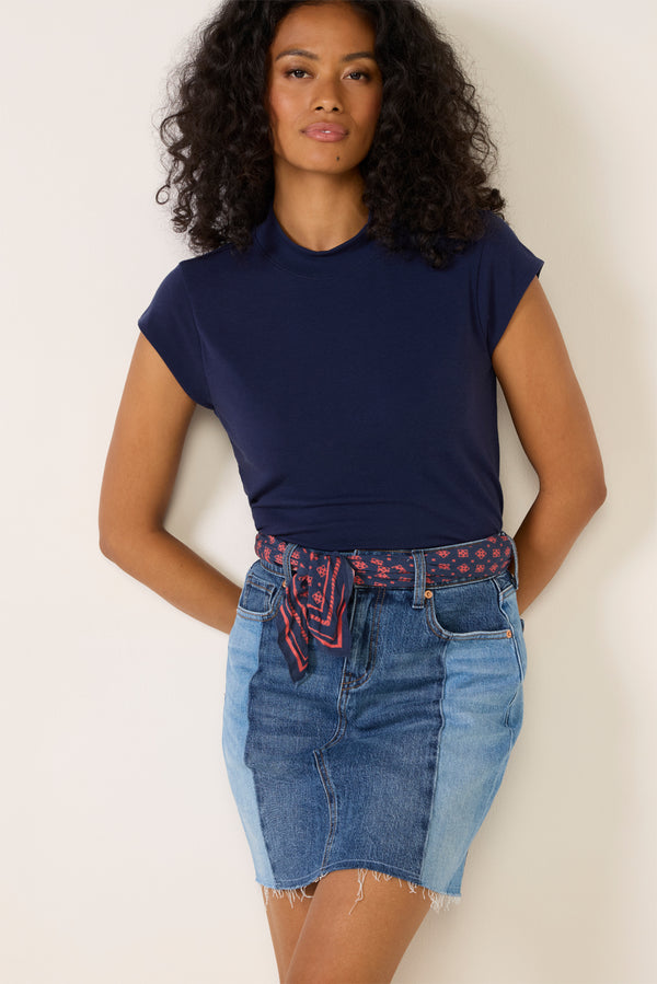 Everve Giana Mock Neck Top Blue